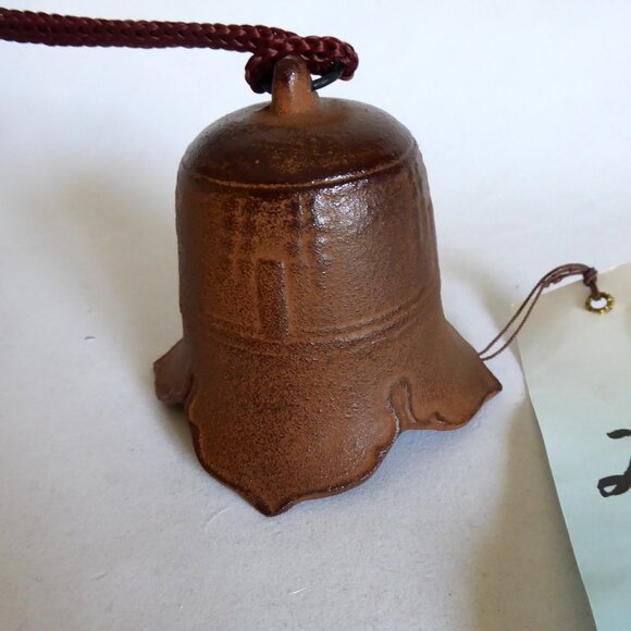 VINTAGE NEW TRADITIONAL JAPANESE NANBU CAST IRON FURIN TEMPLE BELL WIND CHIME - Picture 3 of 10